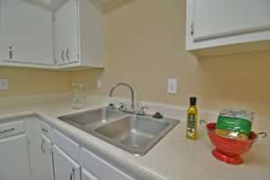Hidden Pointe-interior-kitchen-0751-1200w